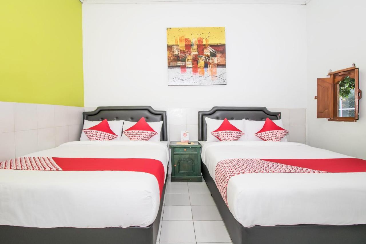 Oyo 2270 Hotel Taman Wirama Denpasar Kültér fotó