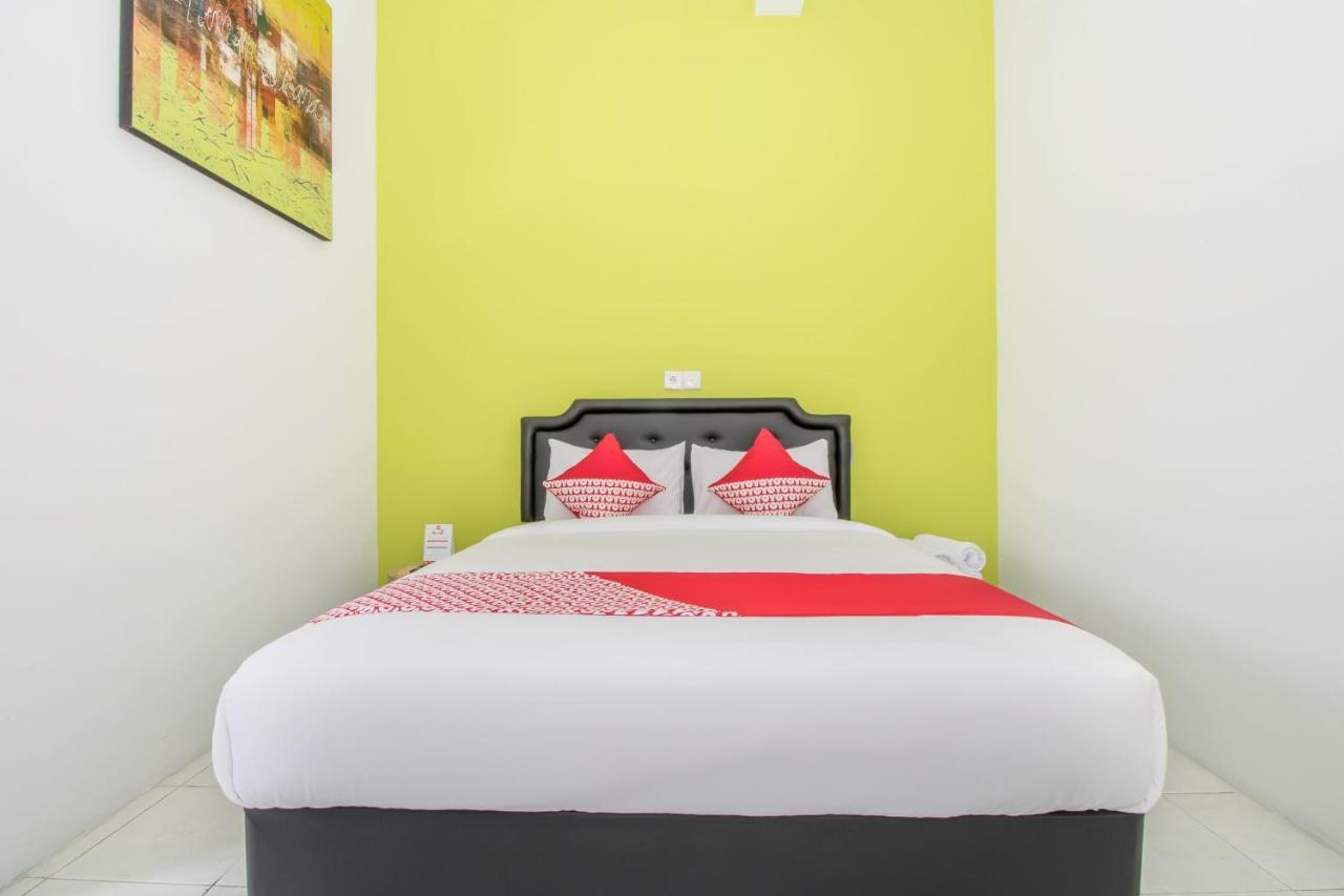 Oyo 2270 Hotel Taman Wirama Denpasar Kültér fotó