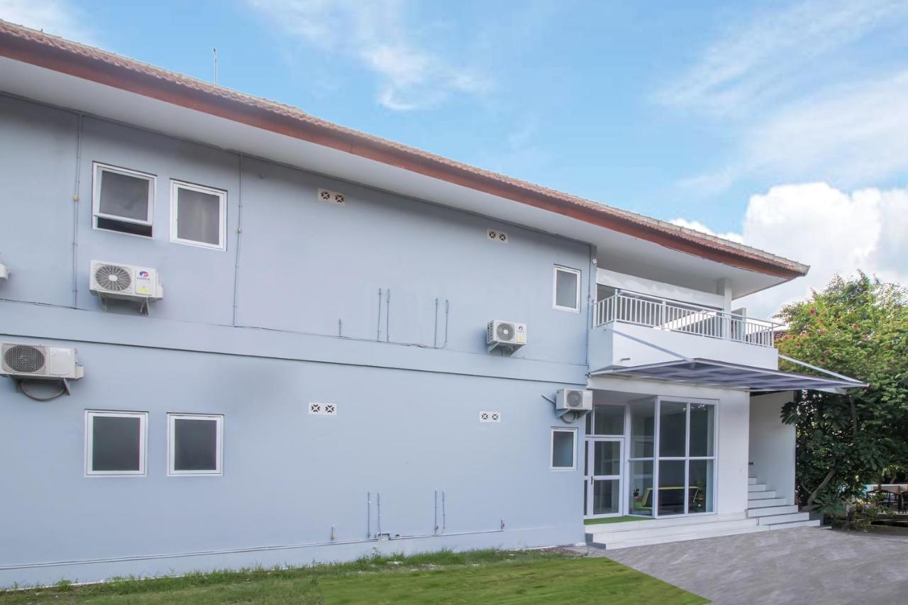 Oyo 2270 Hotel Taman Wirama Denpasar Kültér fotó
