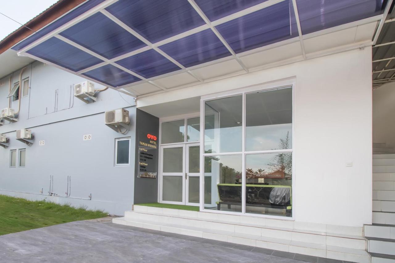 Oyo 2270 Hotel Taman Wirama Denpasar Kültér fotó