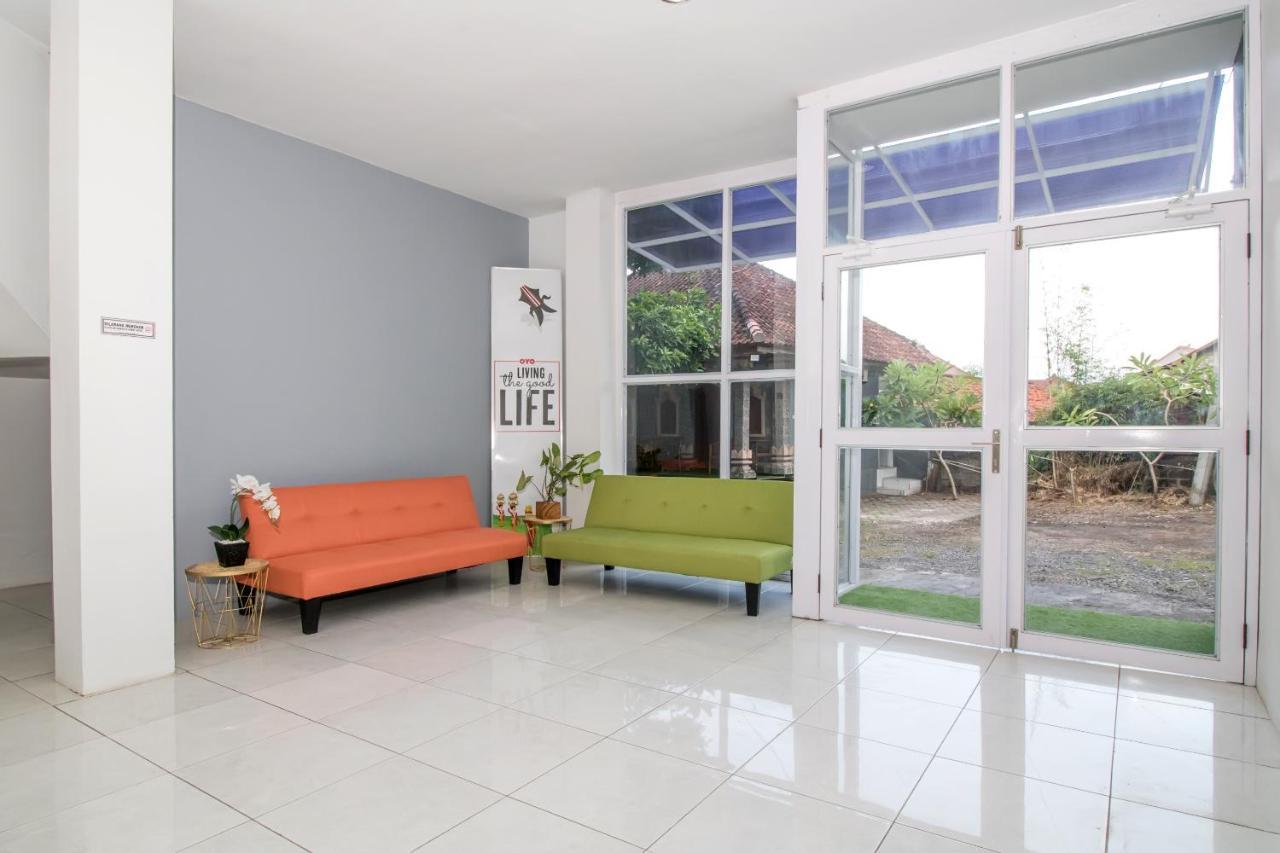 Oyo 2270 Hotel Taman Wirama Denpasar Kültér fotó